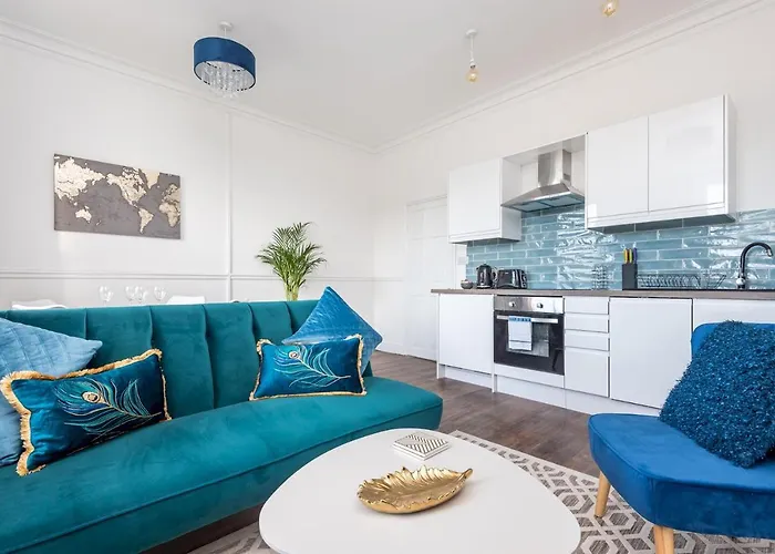 Modern, Romantic Apartment In York - Pass The Keys