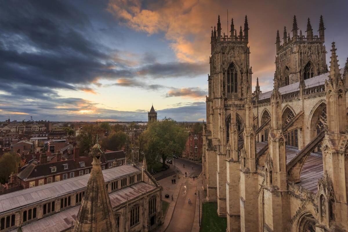 Modern, Romantic In - Pass The Keys York