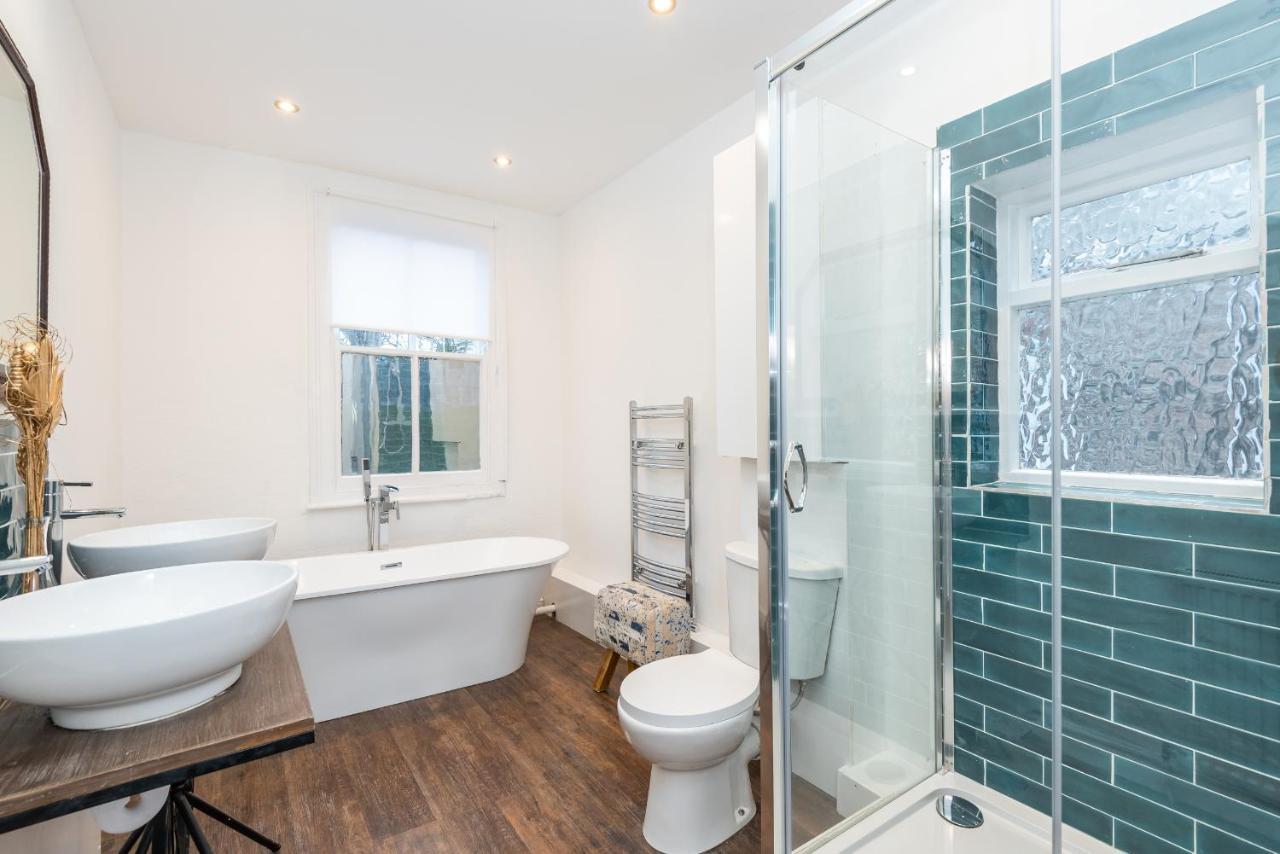 Modern, Romantic In - Pass The Keys York