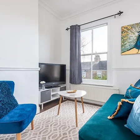 Modern, Romantic Apartment In York - Pass The Keys Exterior photo
