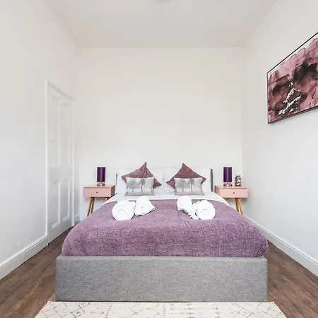 Modern, Romantic Apartment In York - Pass The Keys Exterior photo