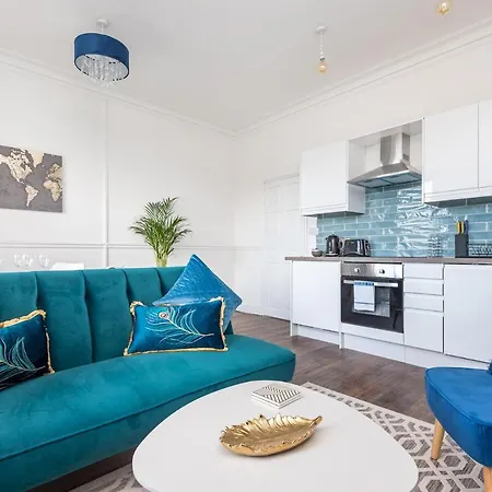 Modern, Romantic Apartment In York - Pass The Keys Exterior photo