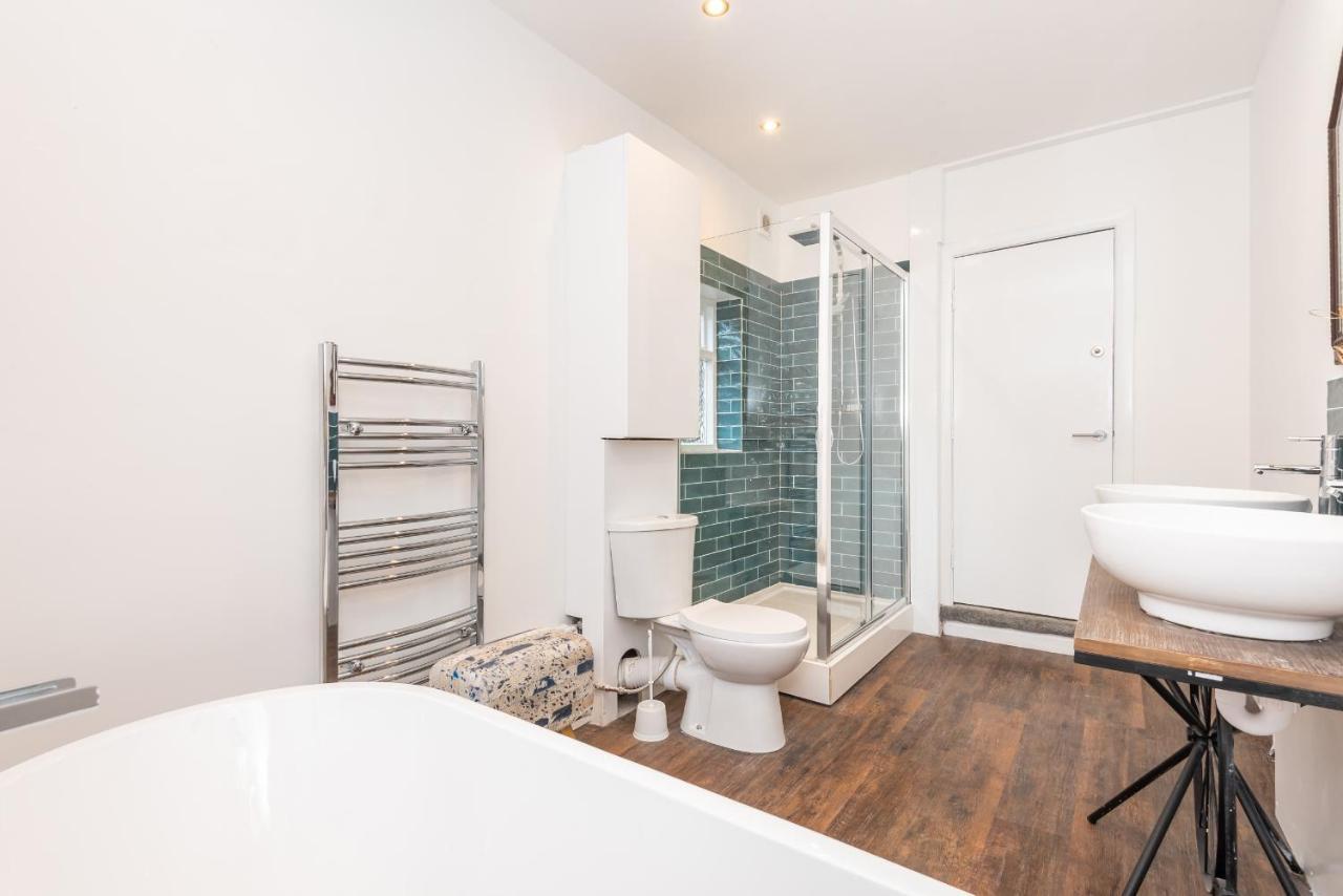 Modern, Romantic In - Pass The Keys York